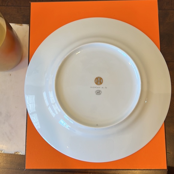 Hermes Mosaic Gold Dinner plates set of 2 - Picture 2 of 3